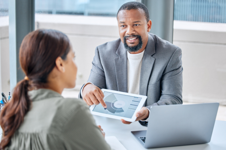 a consultation between accountant and client about price and cost analysis in supply chain
